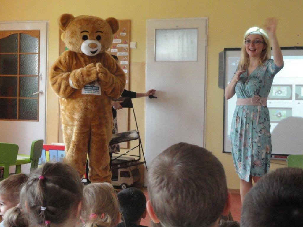 Spotkanie przedszkolaków z  Teddym