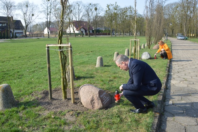 Pamiętamy o pomordowanych w Katyniu
